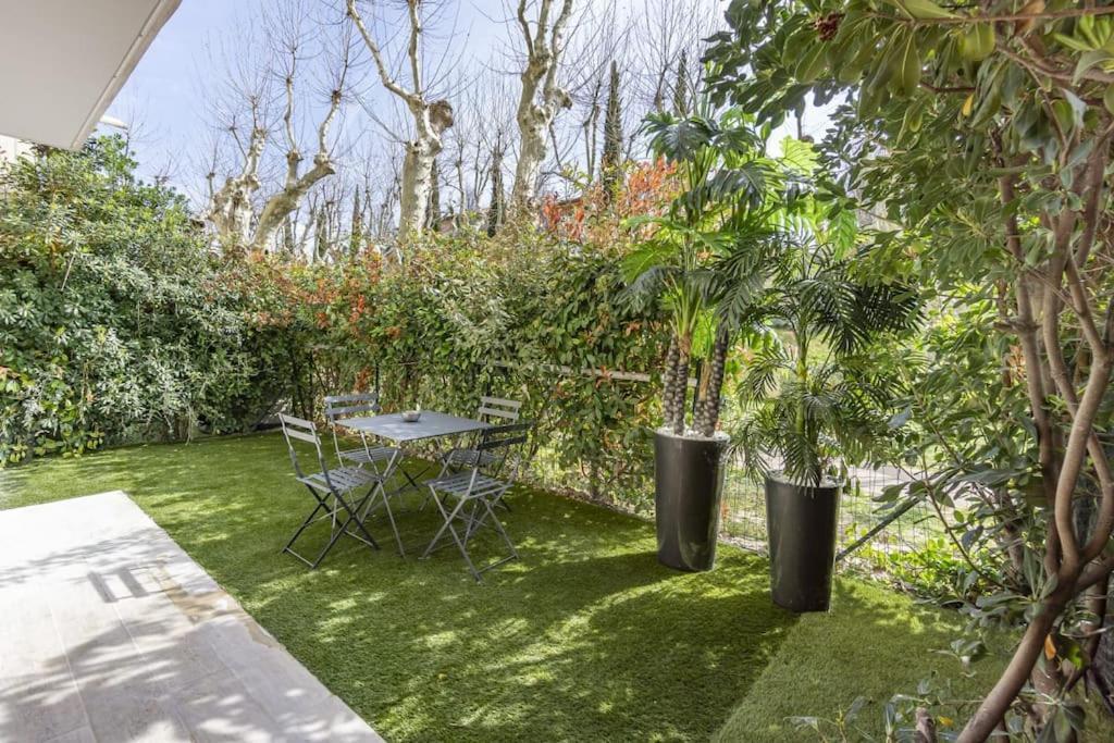 Laissepassetemps Apartment Marseille Bagian luar foto